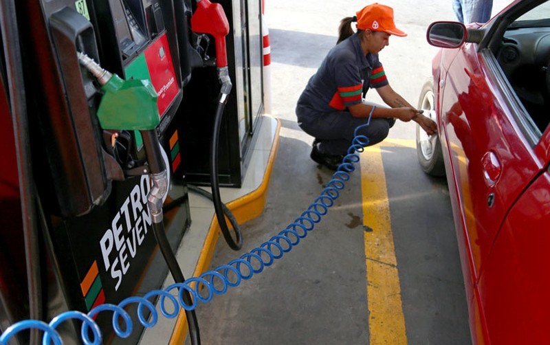 Precios de las gasolinas en México continúan estables: Profeco